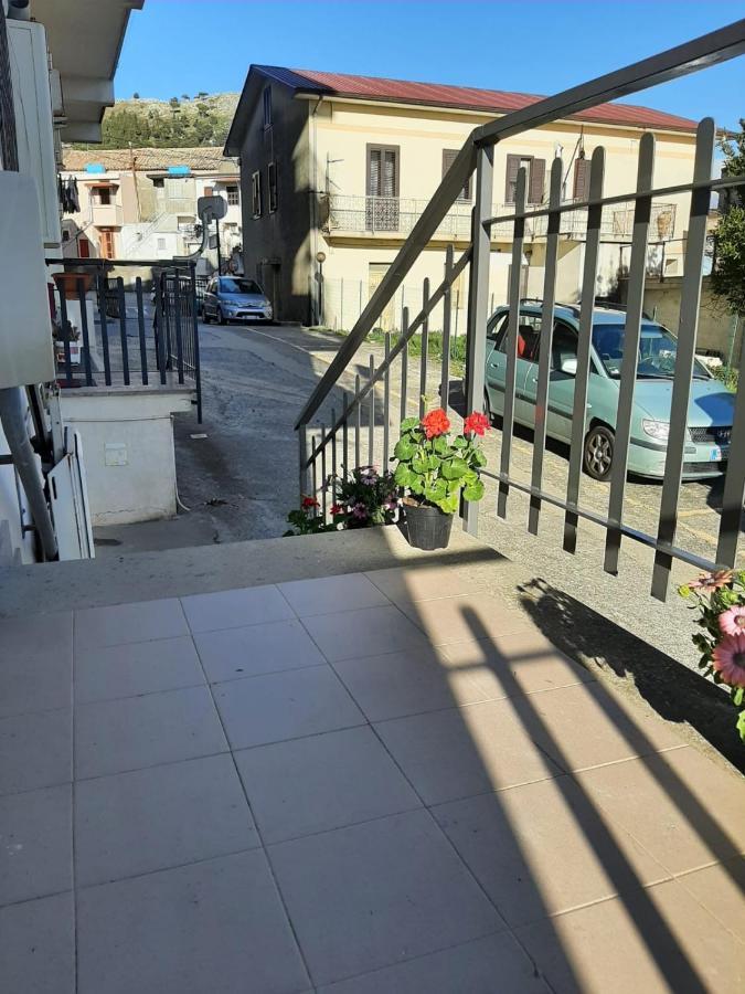 Ayn Apartment Tiriolo Экстерьер фото